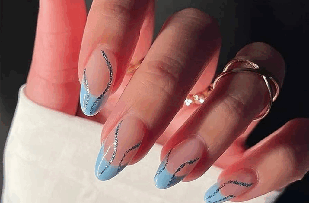 Blaues French Tip-Nageldesign französisches Nageldesign
